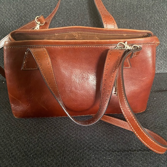 Fossil Tote with matching wallet - Picture 3 of 16